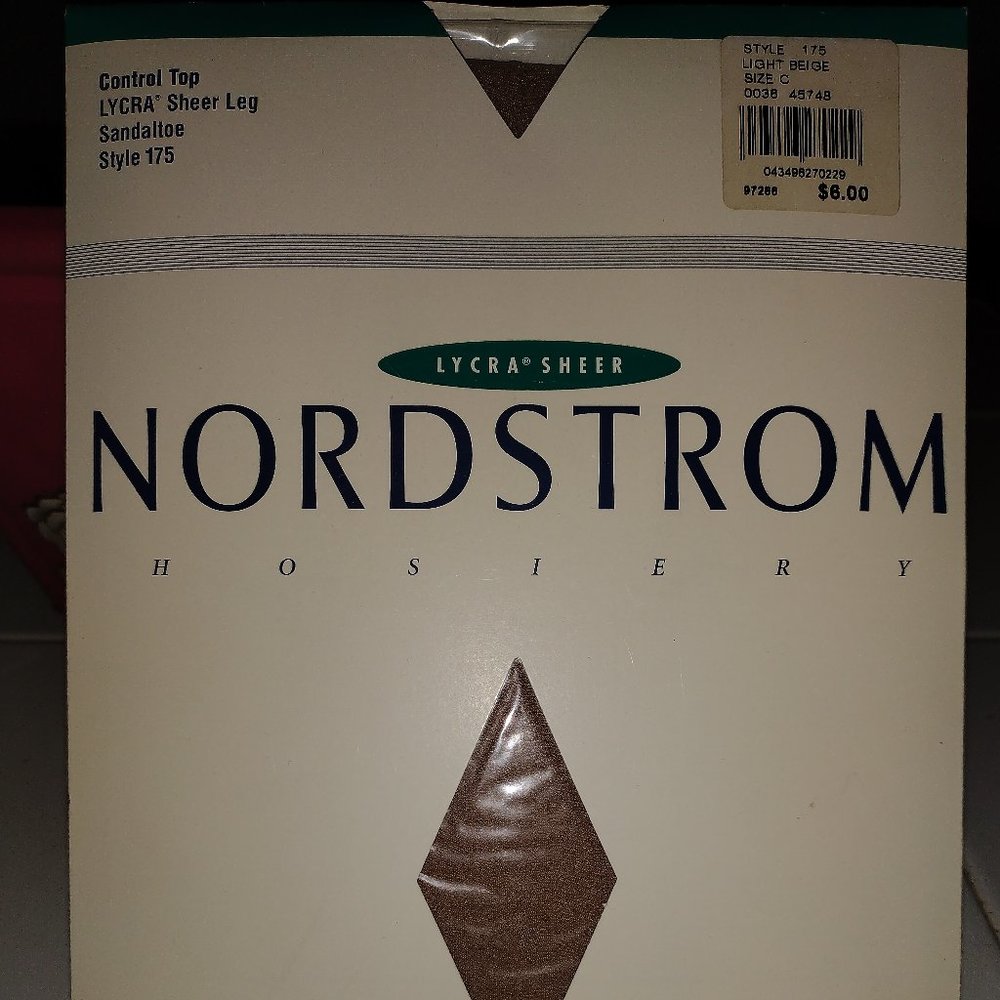 Nordstrom light Beige Style:175 Size:C vintage